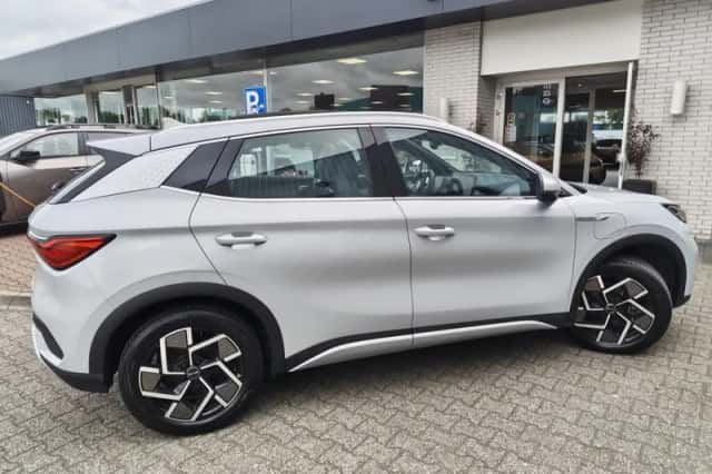 BYD Atto 3 (2023) thumbnail 4