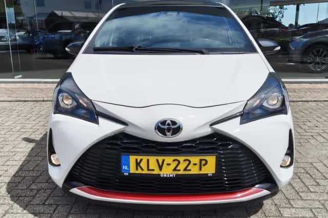 Toyota Yaris (2019) thumbnail 6