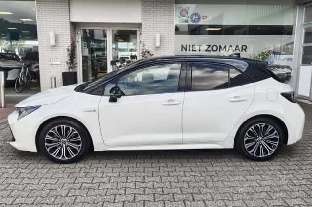 Toyota Corolla (2019) thumbnail 3
