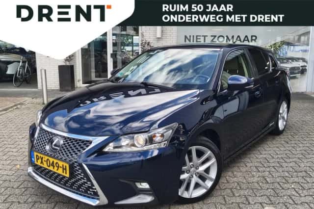 Lexus CT (2017) thumbnail 1