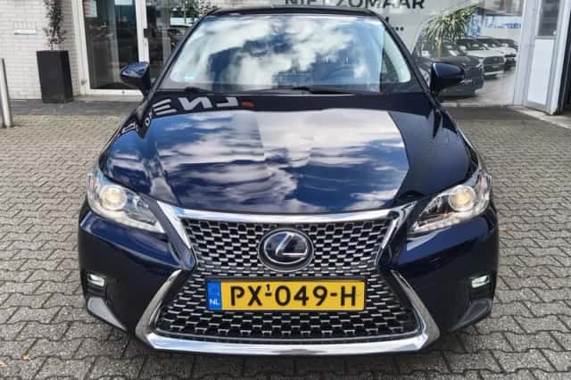 Lexus CT (2017) thumbnail 6