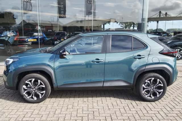 Toyota Yaris Cross (2026) thumbnail 3