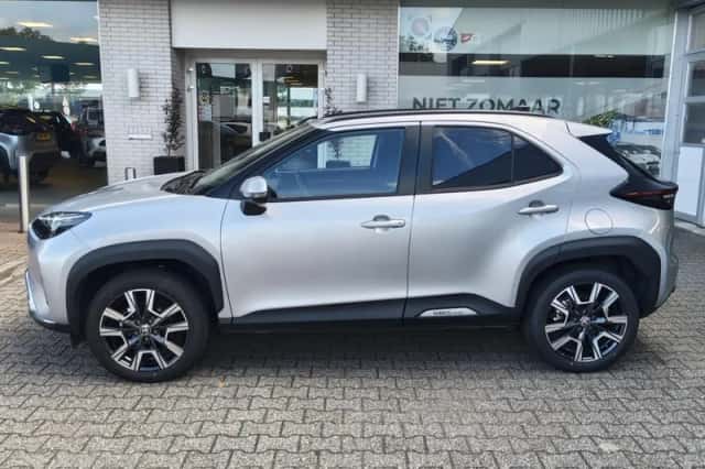 Toyota Yaris Cross (2026) thumbnail 3