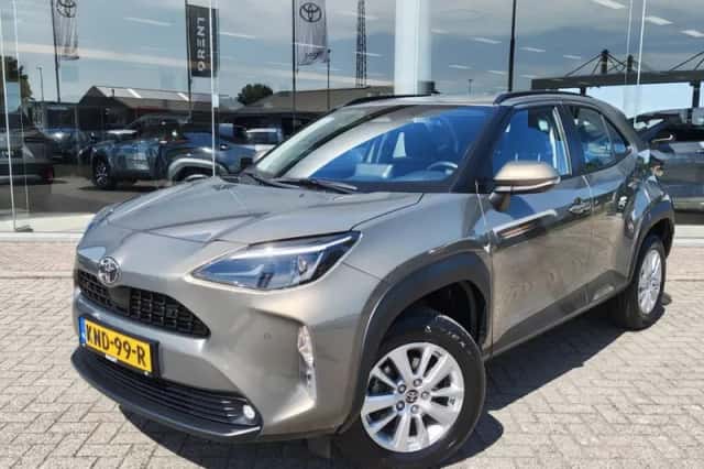 Toyota Yaris Cross (2025) thumbnail 1