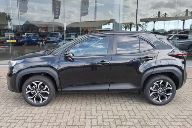 Toyota Yaris Cross (2026) thumbnail 3