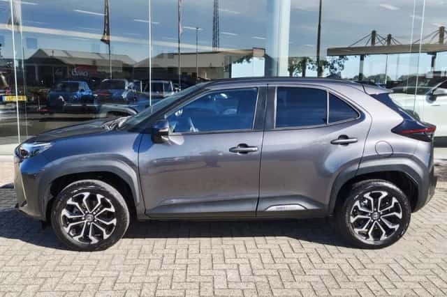 Toyota Yaris Cross (2025) thumbnail 3