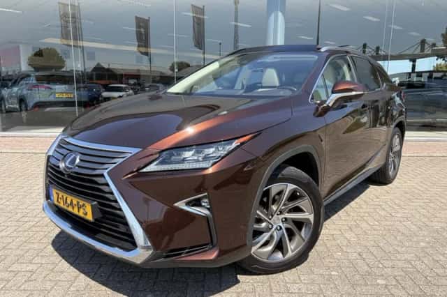 Lexus RX (2017) thumbnail 1
