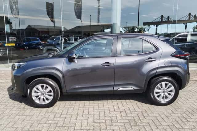Toyota Yaris Cross (2025) thumbnail 3