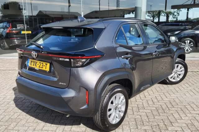 Toyota Yaris Cross (2025) thumbnail 4