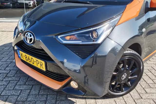 Toyota Aygo (2021) thumbnail 2