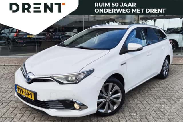 Toyota Auris (2016) thumbnail 1