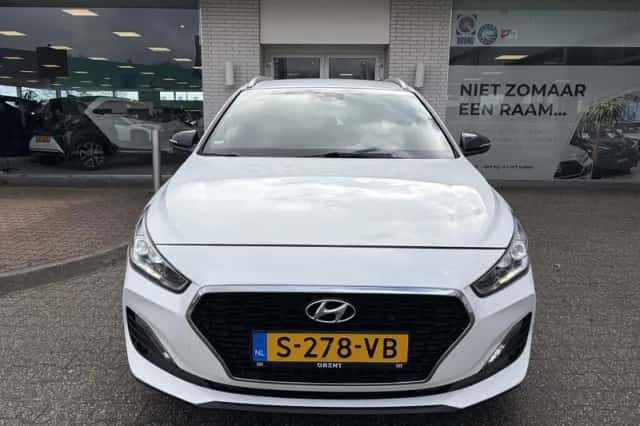 Hyundai i30 (2018) thumbnail 6