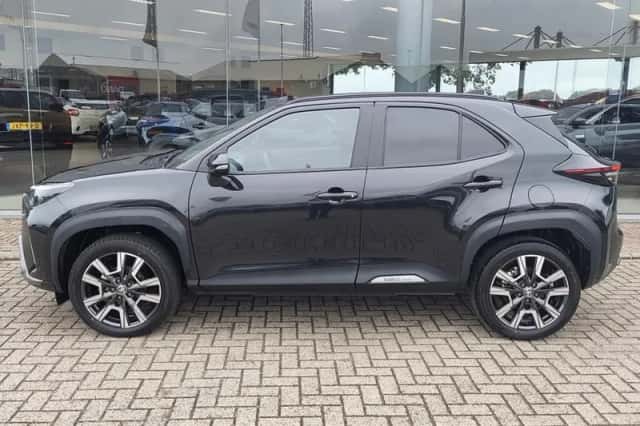 Toyota Yaris Cross (2026) thumbnail 3