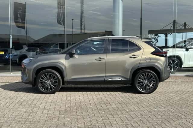 Toyota Yaris Cross (2022) thumbnail 2
