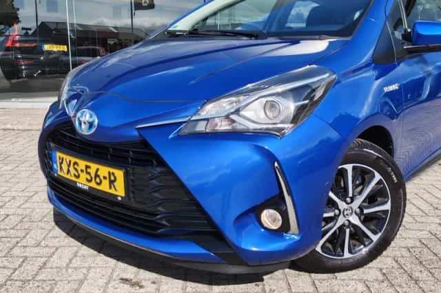 Toyota Yaris (2018) thumbnail 2
