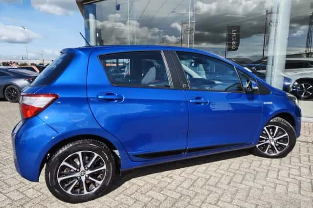 Toyota Yaris (2018) thumbnail 5