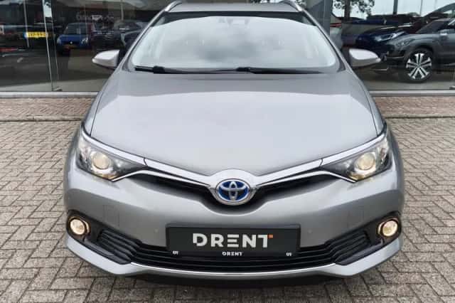 Toyota Auris (2018) thumbnail 6