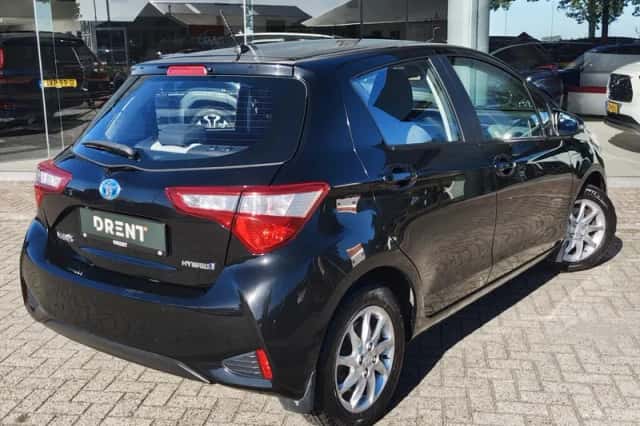 Toyota Yaris (2019) thumbnail 4