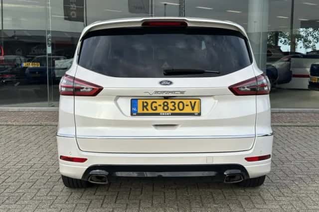 Ford S-Max (2017) thumbnail 4