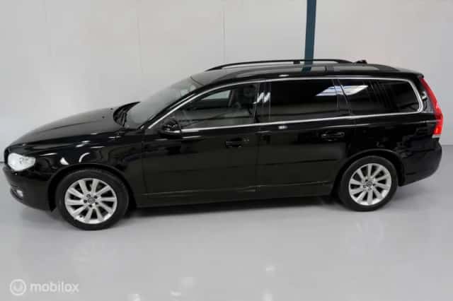Volvo V70 (2015) thumbnail 5