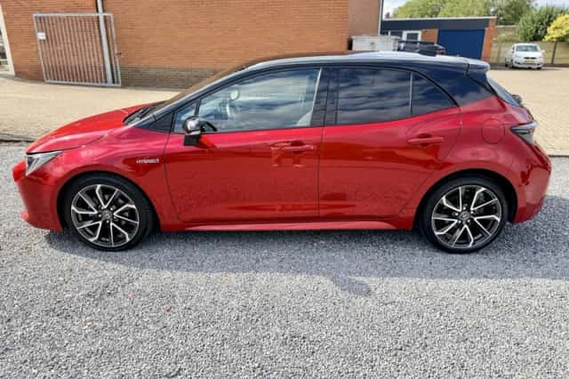 Toyota Corolla (2019) thumbnail 2