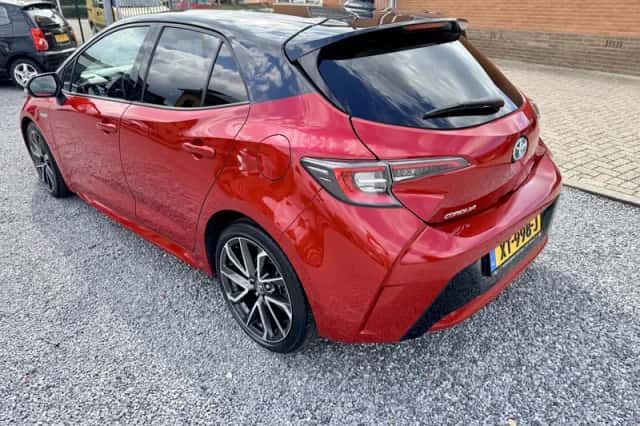 Toyota Corolla (2019) thumbnail 3