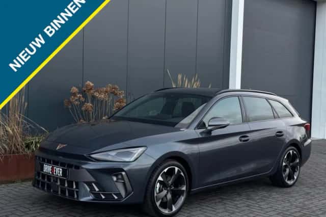 CUPRA Leon Sportstourer (2025) thumbnail 1