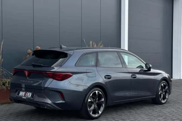 CUPRA Leon Sportstourer (2025) thumbnail 3