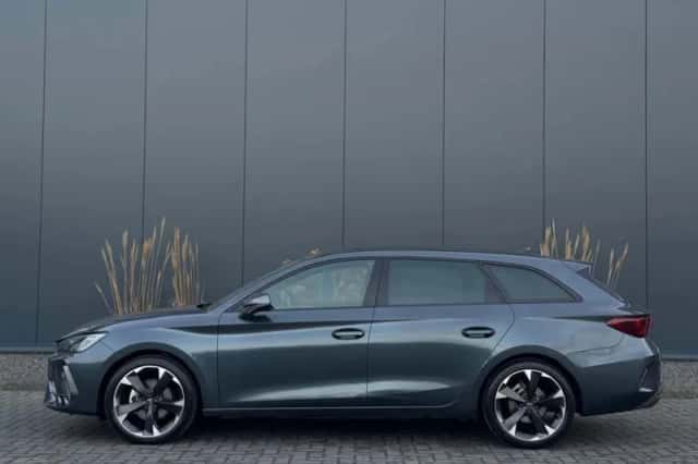 CUPRA Leon Sportstourer (2025) thumbnail 4
