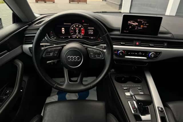 Audi A5 (2017) thumbnail 2