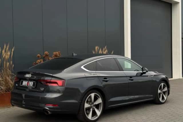 Audi A5 (2017) thumbnail 3