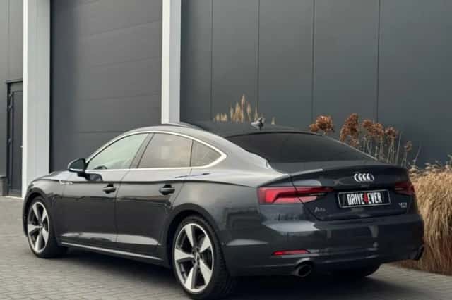 Audi A5 (2017) thumbnail 5