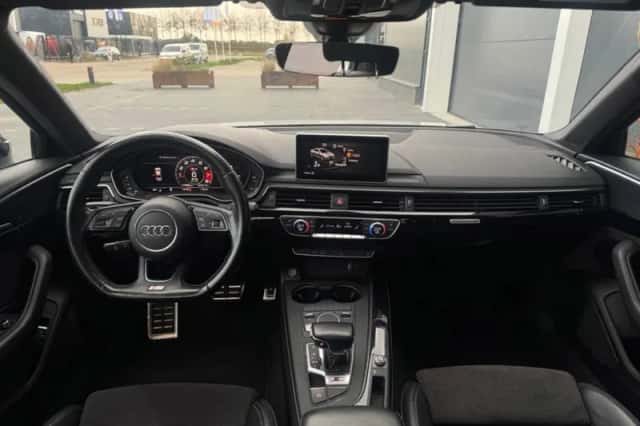 Audi S4 (2016) thumbnail 2
