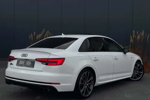 Audi S4 (2016) thumbnail 3