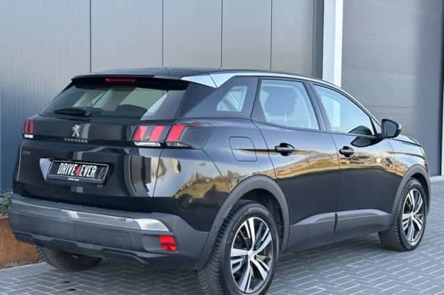 Peugeot 3008 (2020) thumbnail 3