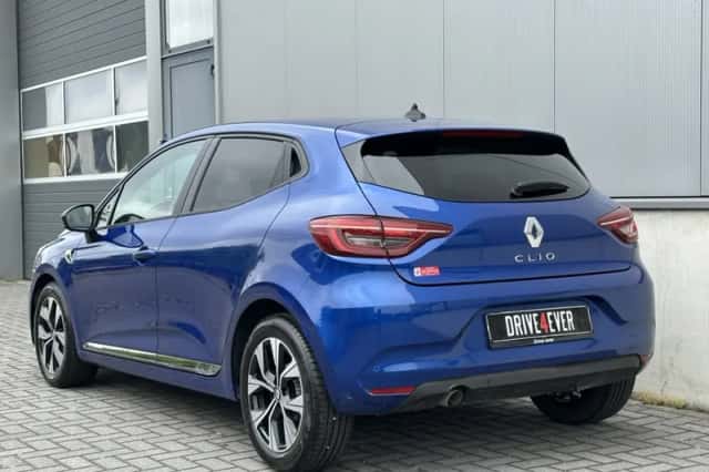 Renault Clio (2022) thumbnail 5