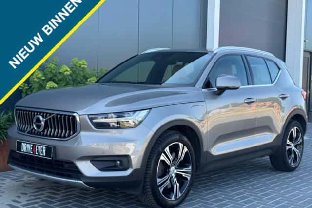 Volvo XC40 (2020) thumbnail 4