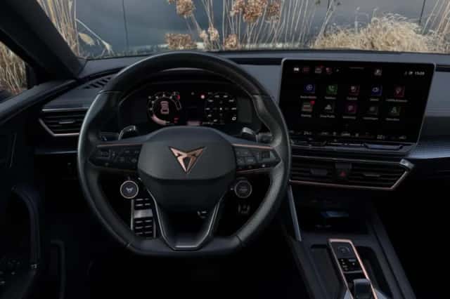 CUPRA Leon Sportstourer (2025) thumbnail 2