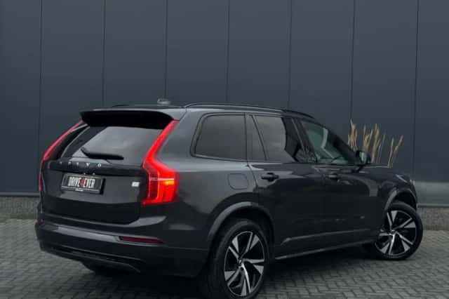 Volvo XC90 (2021) thumbnail 3