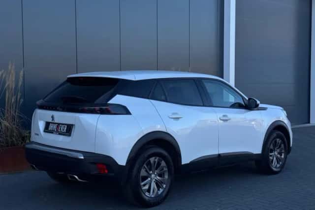 Peugeot 2008 (2021) thumbnail 3