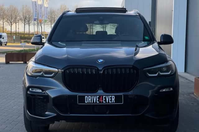 BMW X5 (2021) thumbnail 6