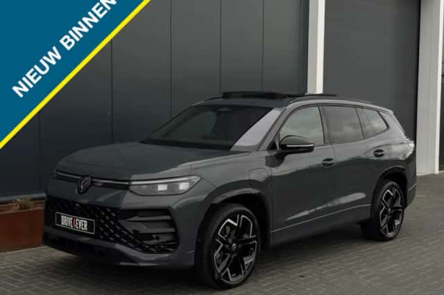 Volkswagen Tayron (2025) thumbnail 1