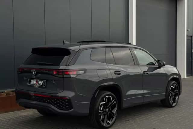 Volkswagen Tayron (2025) thumbnail 3