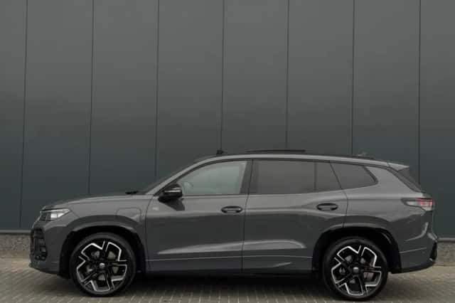 Volkswagen Tayron (2025) thumbnail 4