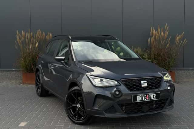 SEAT Arona (2022) thumbnail 4