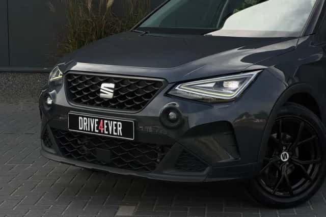 SEAT Arona (2022) thumbnail 5