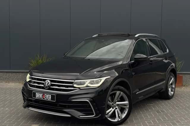 Volkswagen Tiguan (2022) thumbnail 1