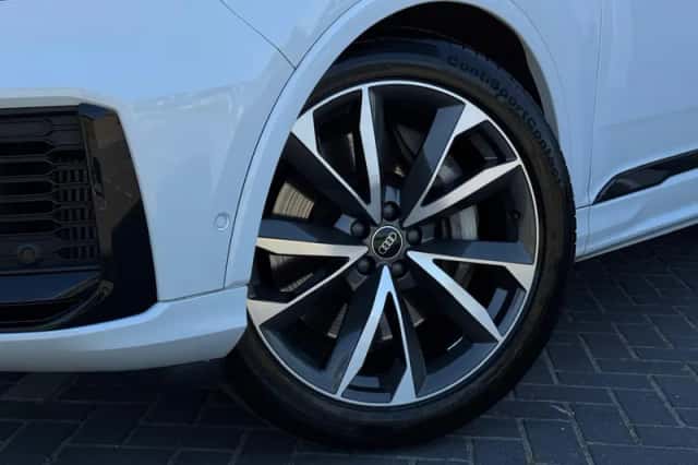Audi Q7 (2023) thumbnail 6