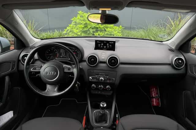Audi A1 (2017) thumbnail 2