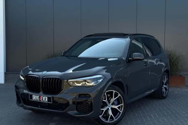 BMW X5 (2023) thumbnail 1